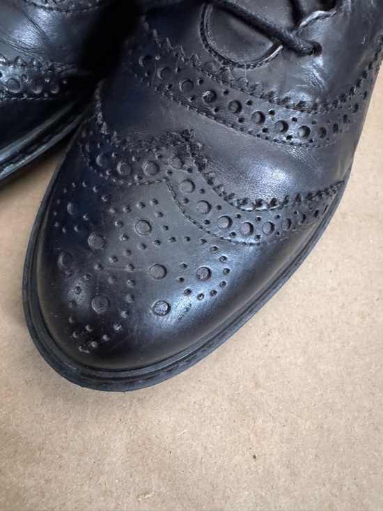 Stuart Weitzman Laddie Wingtip Lug Sole Black Leather Brogues. Size 6 - Picture 8 of 8